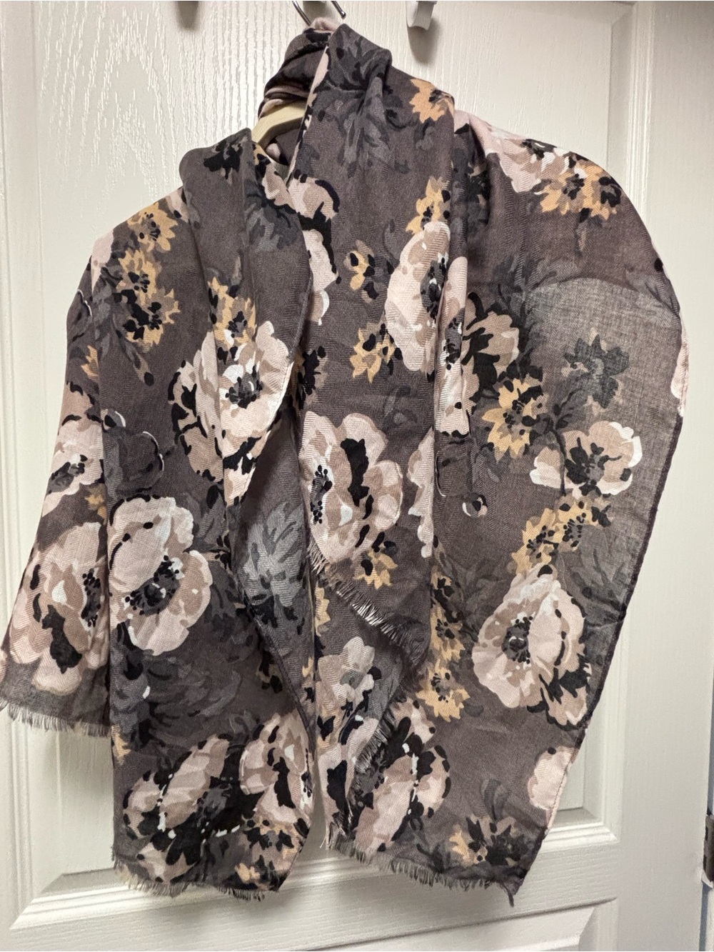 NWOT Isaac Mizrahi scarf fall florals O/S browns black creams